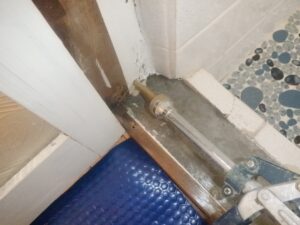 シロアリ駆除 薬剤注入