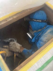 シロアリ駆除工事 床下へ