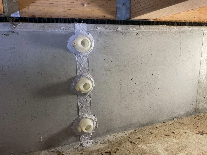 浜松市のご住宅にてシロアリ予防・基礎クラック補修工事の施工前写真